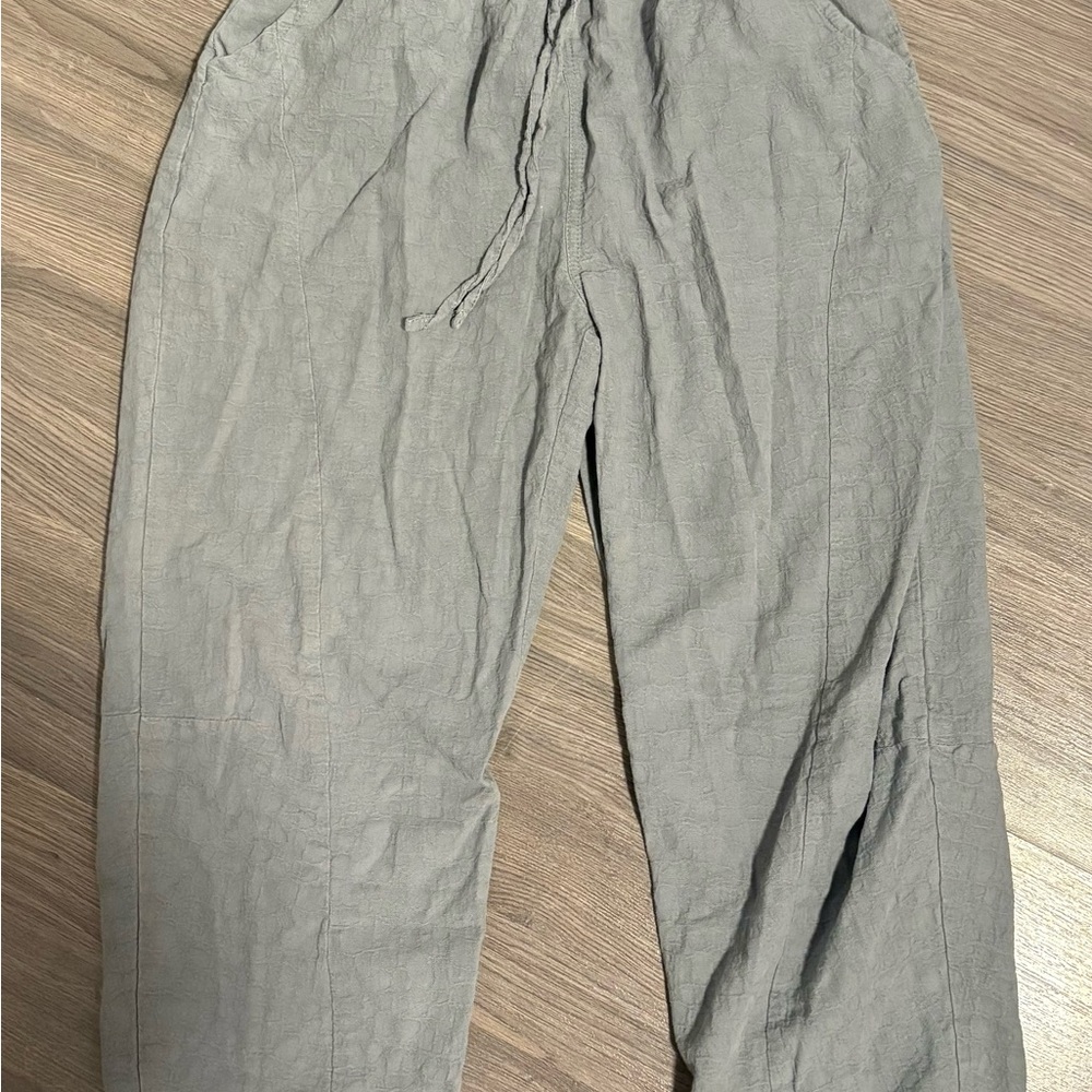 Ing Women's Gray Straight Leg Pants